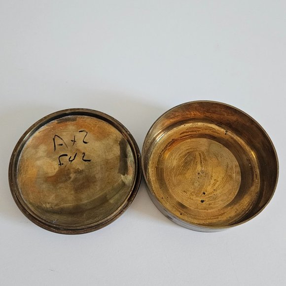 Horizon Enamel Bird and Gold Brass Round Trinket Box Made in India - Picture 4 of 7